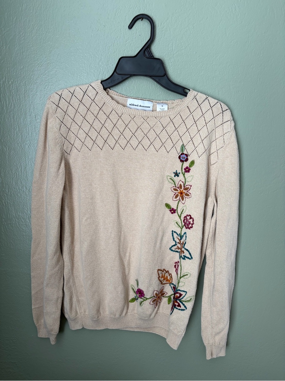 Vintage Alfred Dunner Beige Embroidered Floral Knit Sweater Size Medium